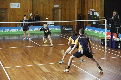 Mixed badminton team at University and tertiary national championship